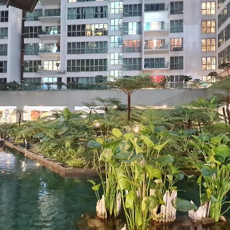 Hostel At Regalia Sky Pool كوالالمبور المظهر الخارجي الصورة