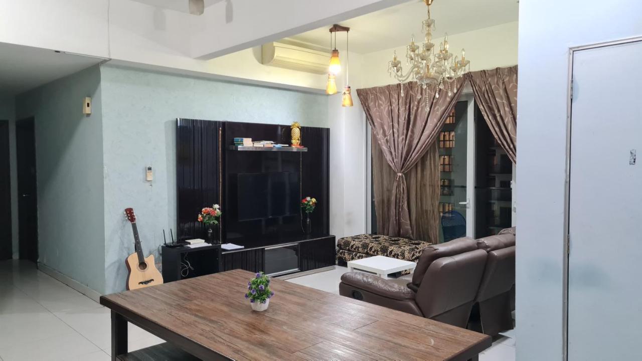 Hostel At Regalia Sky Pool كوالالمبور المظهر الخارجي الصورة